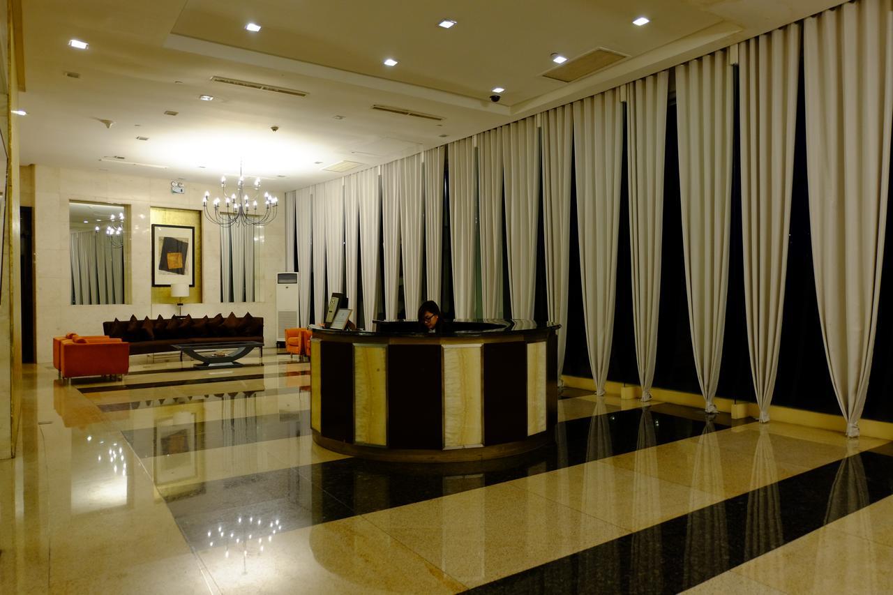 Bellagio Towers By Stays Ph Makati City Екстер'єр фото