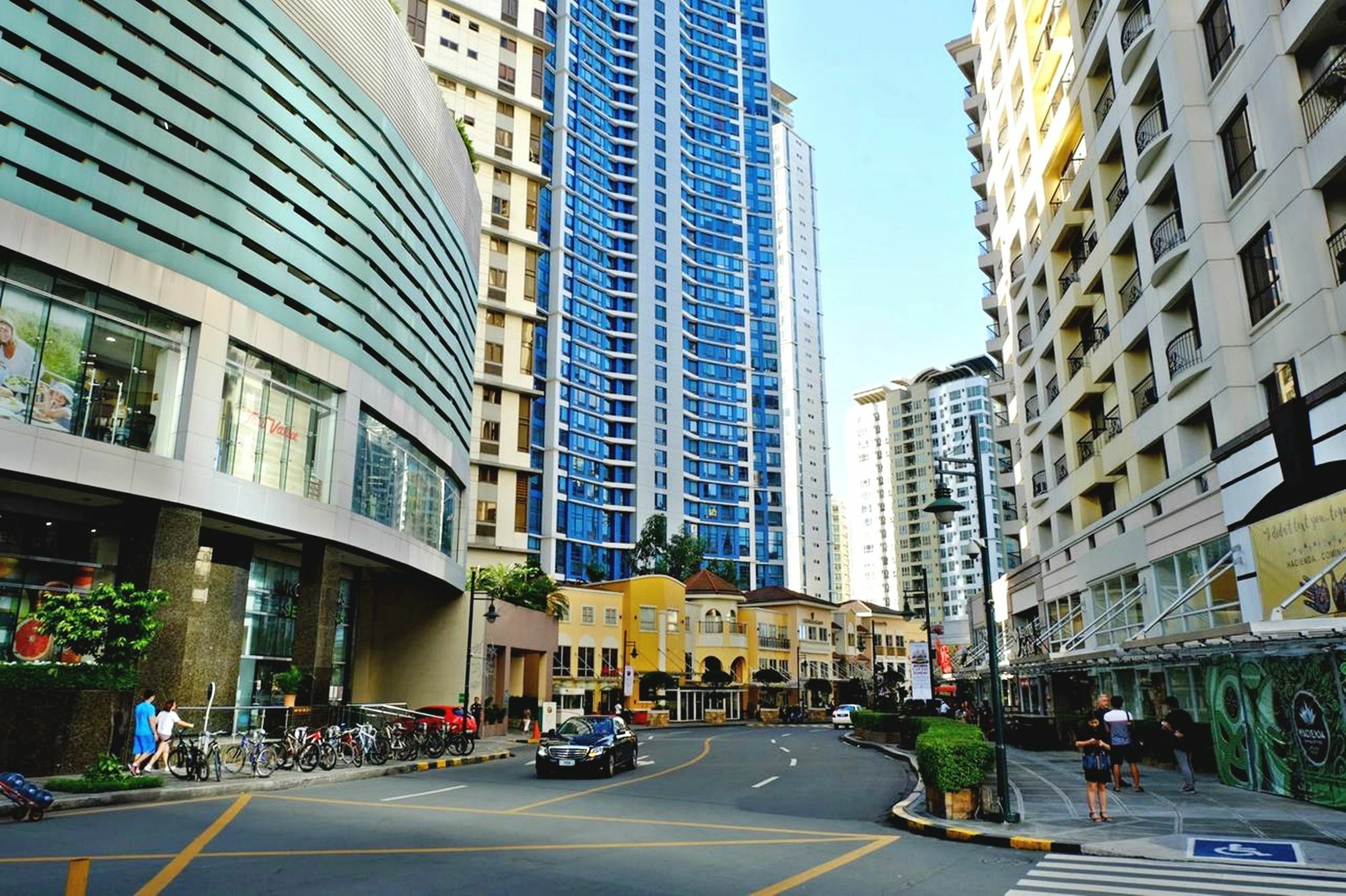 Bellagio Towers By Stays Ph Makati City Екстер'єр фото